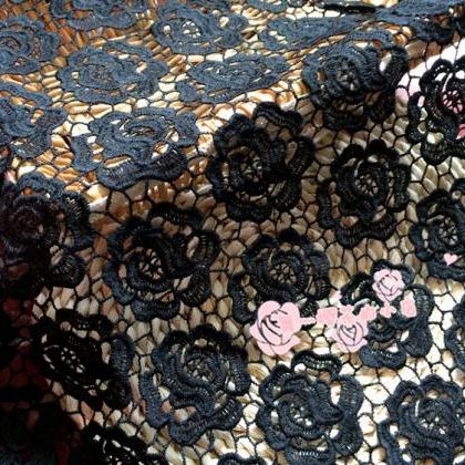 Flower Pattern Guipure Lace Black Cord Lace Fabric..