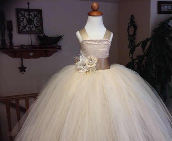 Champagne Color Tulle Puffy Flower Girls Dress With Bow Lace Top Little Girls Ball Gown Kids Wedding Dress Custom Made