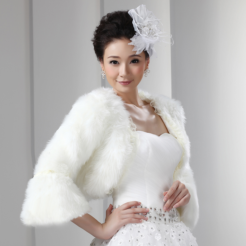 White Artificial Fur Short Bolero With Long Sleeves Bridal Fur Jacket Short Women Winter Wedding Coat Wrap