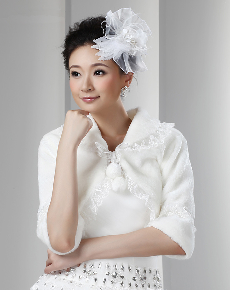 White Artificial Fur Bolero With Half Sleeves Lace Edge Bridal Faux Fur Short Jacket For Wedding Women Winter Coat